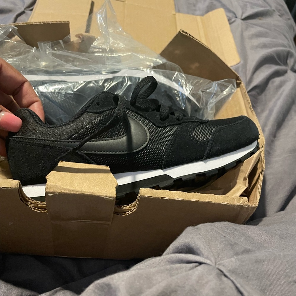 Never worn NIKE sneakers